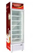 玻璃門柜適應環(huán)境完美的保鮮食品